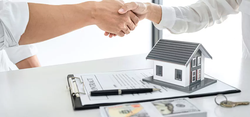 How We Determine Your Sell House Before Foreclosure Offer in Massapequa, NY?