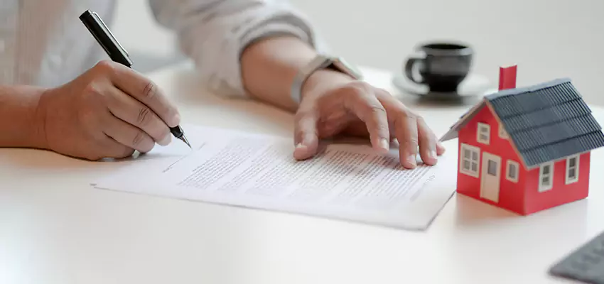 How We Calculate Your Sell House in Foreclosure Offer in Massapequa, New York?