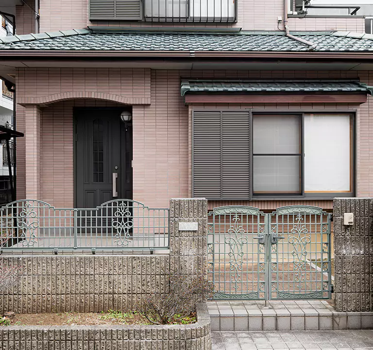 The Most Trusted Company to Sell Damaged House in Massapequa